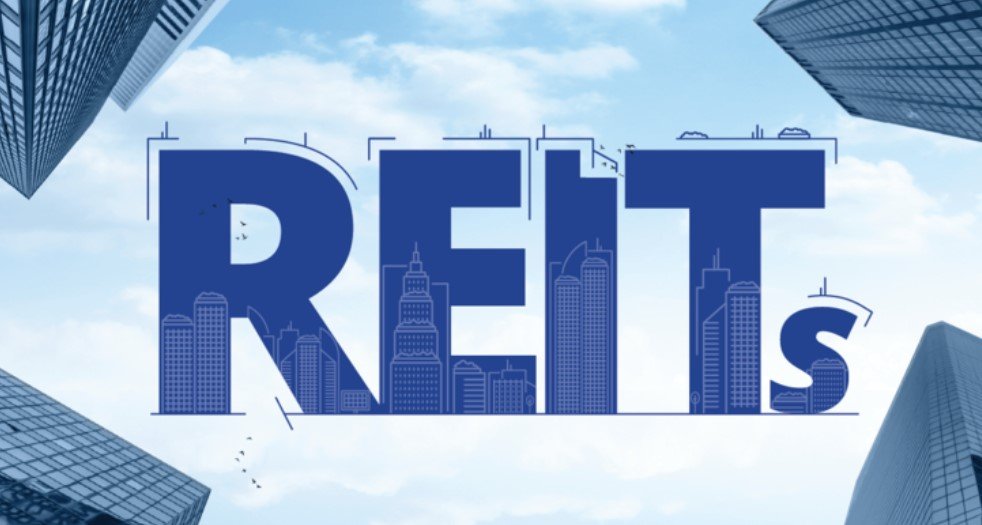 3 Reasons Why You Should Not Buy REITs